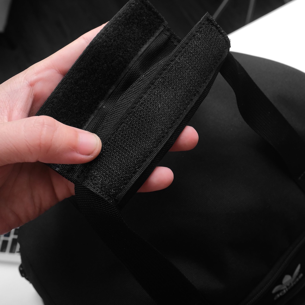 Balo Adidas Classic Graphic kiểu dáng unisex trẻ trung năng động, đựng vừa Laptop 14inch B07