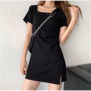 Váy suông body cổ vuông xẻ tà