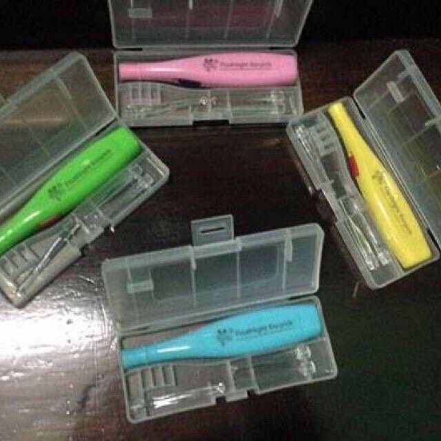 Ngoáy tai có đèn có hộp