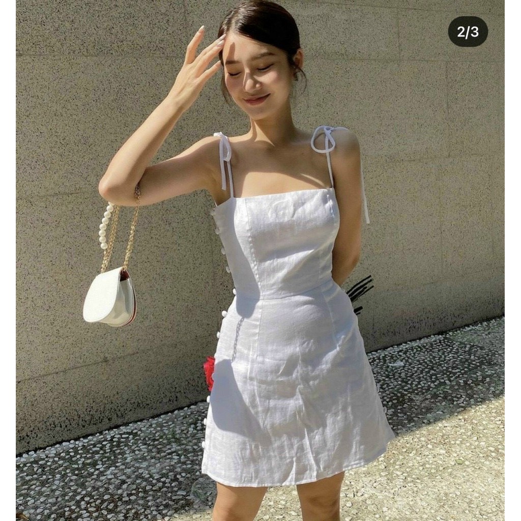 [Mã FATHANG5 giảm 10K đơn 50K] Đầm trắng hai dây nút bọc hông