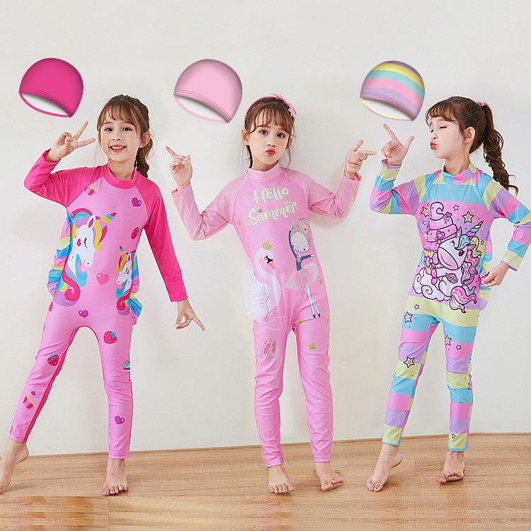 Đồ bơi bé gái liền thân họa tiết CÔNG CHÚA KỲ LÂN tay dài quần dài Full body bao gồm nón bơi (Mẫu mới 2022)