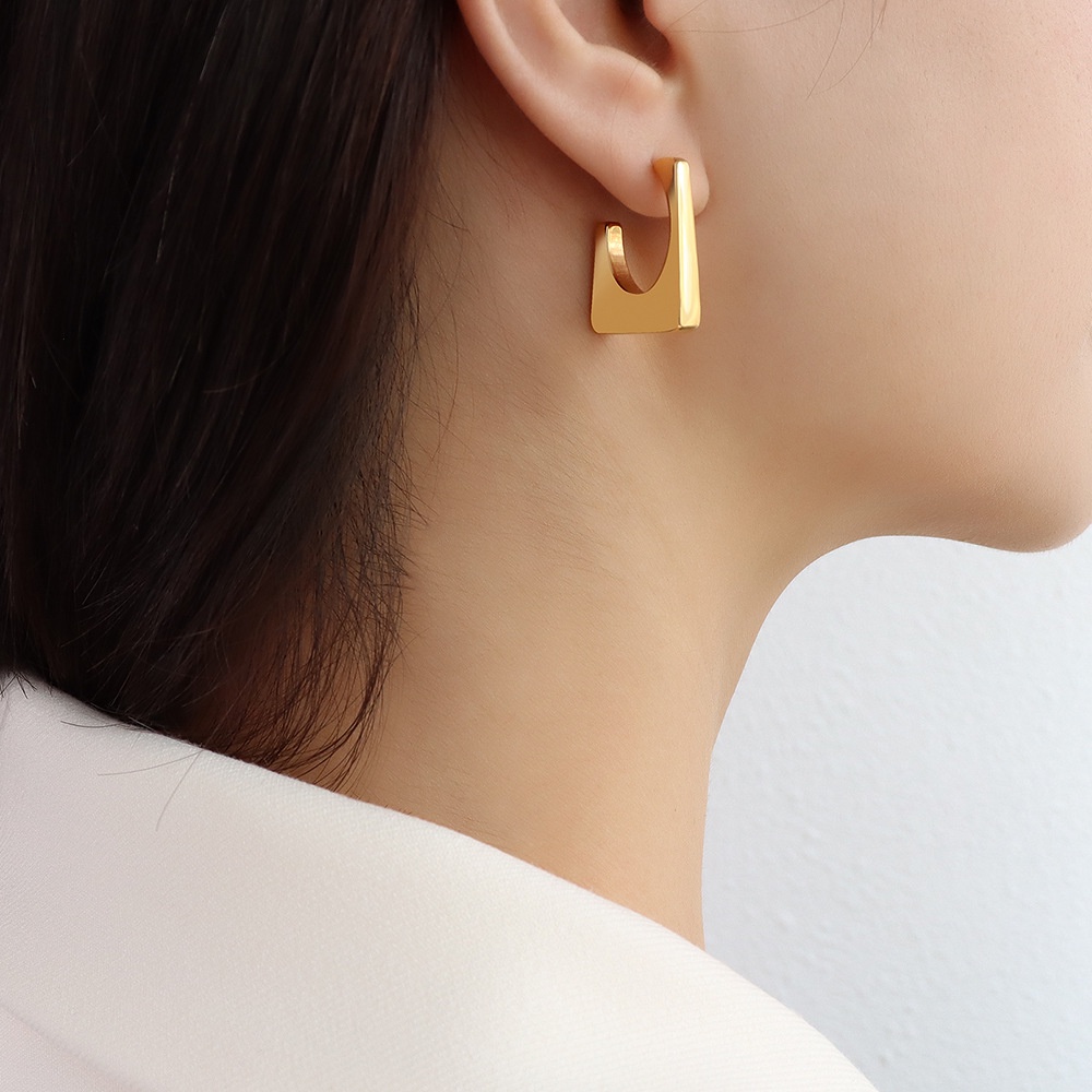 Bông tai hình vuông bằng thép titan mạ vàng 18K phong cách Pháp thời trang