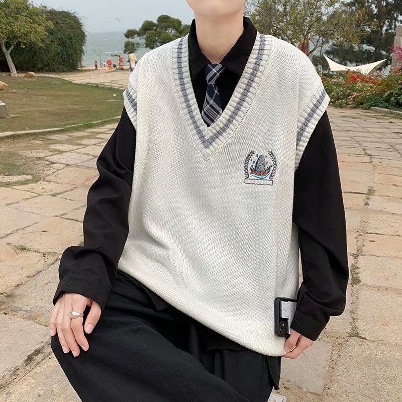 Áo Sweater Sát Nách Cổ Chữ v Dáng Rộng Thêu Họa Tiết Kiểu Hồng Kông Thời Trang Mùa Thu Cho Nam 3 Màu Size M-2XL