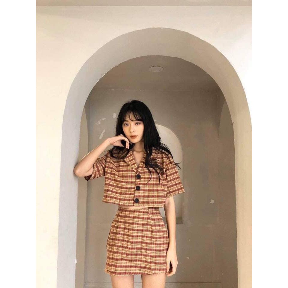 Set bộ váy vest kẻ croptop cộc tay phối chân váy ngắn dáng chữ A / Áo crt dáng ngắn phối cúc mix chân váy suông ulzzang | BigBuy360 - bigbuy360.vn