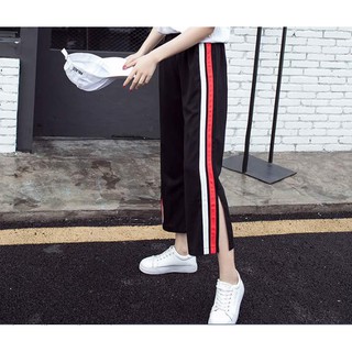 Quần Sọc Trắng Đỏ Xẻ Ống