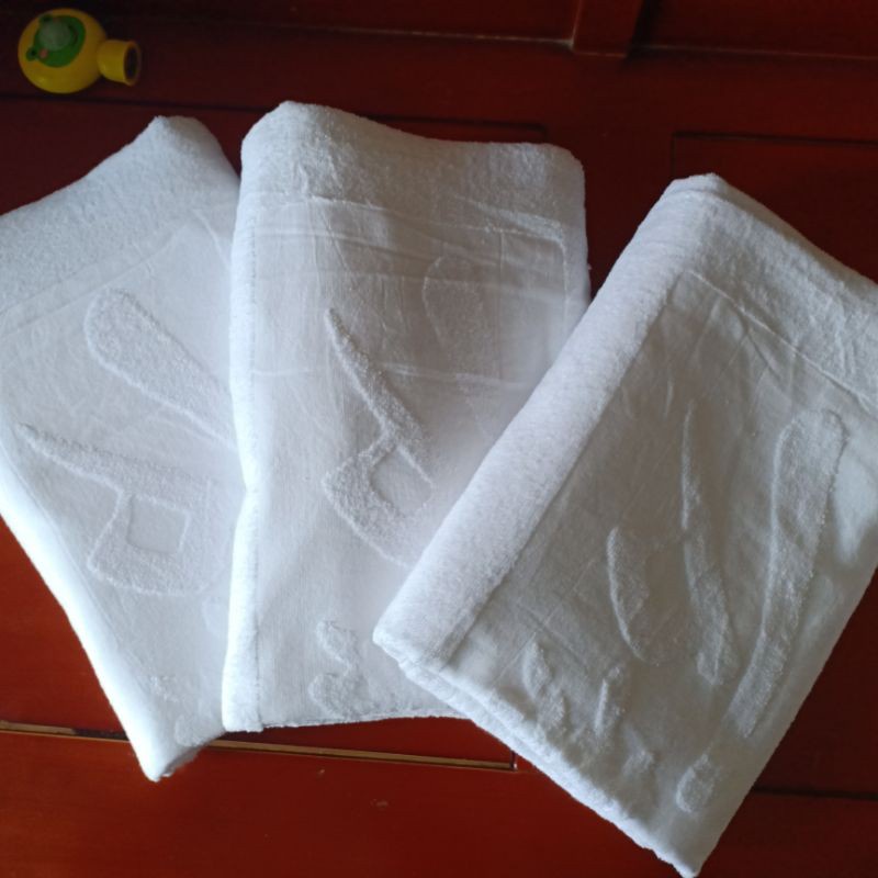 Khăn tắm khách sạn 5 sao xuất dư kt 70x140cm chất dầy thấm hút cực tốt