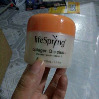 Kem colagen q10 plus của Lifespring