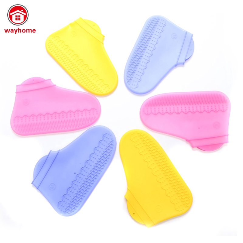 Vỏ bọc giày bằng silicon chống nước tiện dụng khi đi mưa | BigBuy360 - bigbuy360.vn