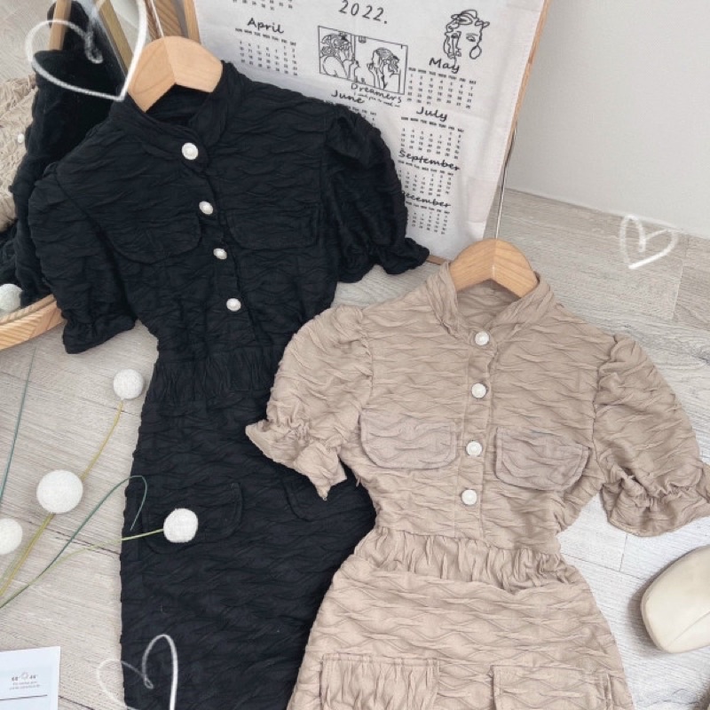 ĐẦM XỐP BODY TAY BÈO NÚT TRẮNG