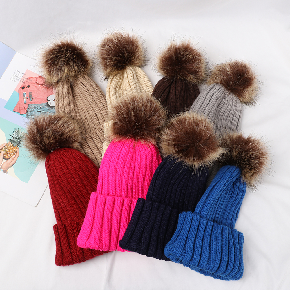 Mũ Len Đính Banh Xù Thời Trang Nữ Tính