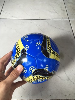 Banh da đá bóng số 2