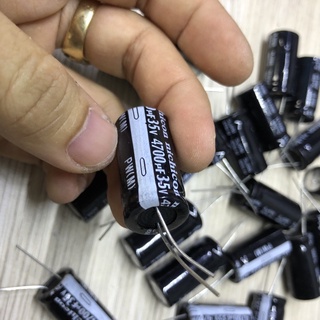 Tụ 4700uf/35V