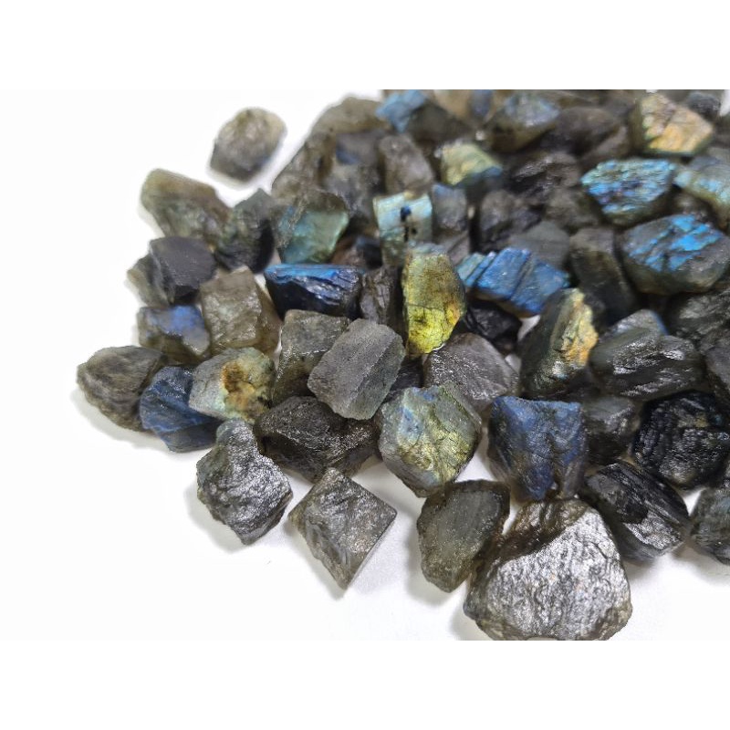 Labradorite  thô tự nhiên có 2 kích cỡ dùng làm trang sức handmade, sưu tầm trưng bày