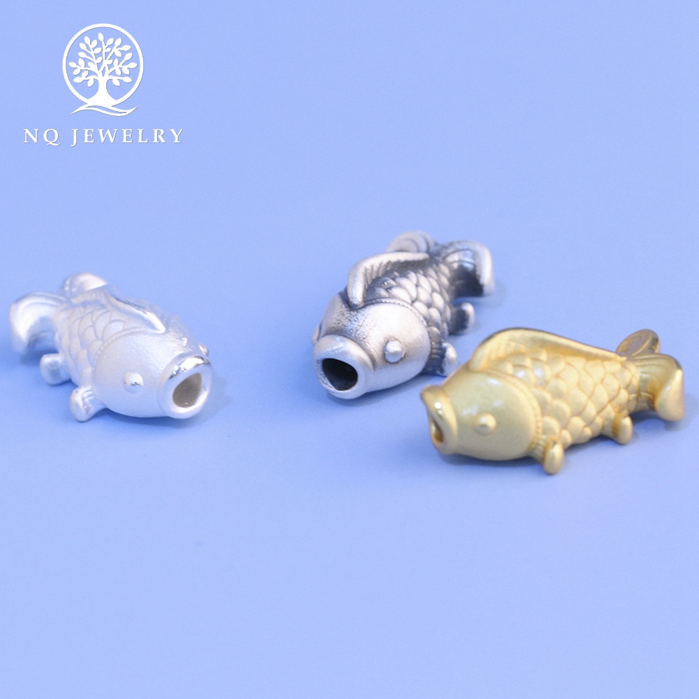 Charm bạc cá chép xỏ ngang - NQ Jewelry