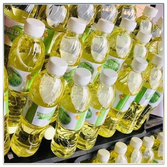 Tinh dầu sả nhà nấu Chai 500ml - đuổi muỗi , xông phòng - mường tè