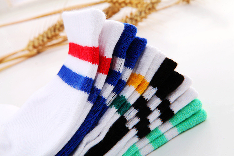 Vớ cotton cho nam họa tiết sọc nhiều màu