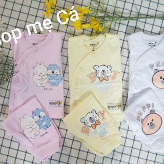Bộ carter's dài cài lệch
