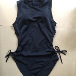 Monokini cổ yếm đan eo ( 2 màu)