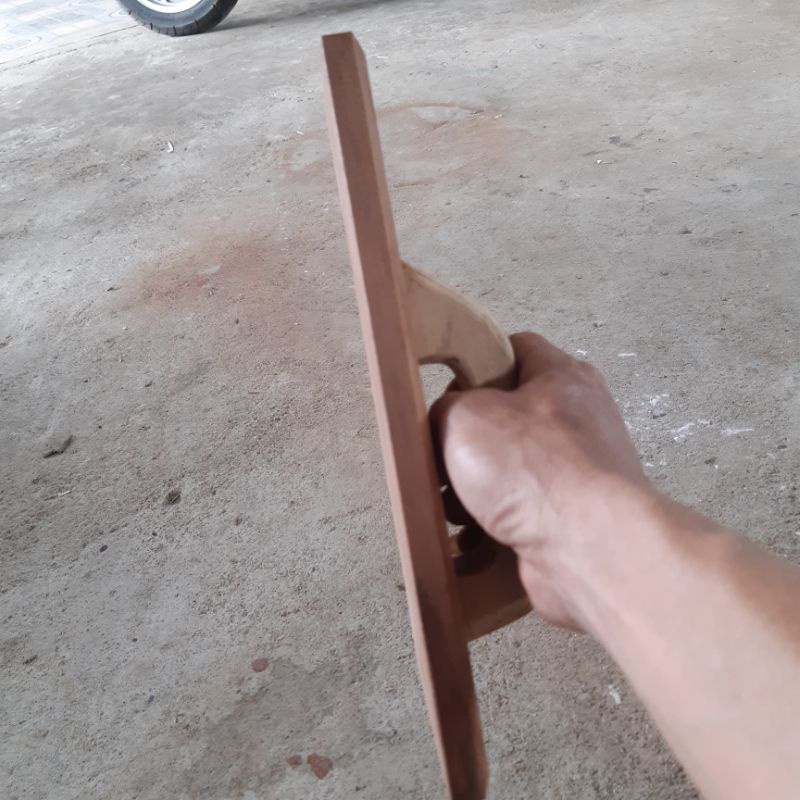 Bàn xoa xây dựng gỗ lim