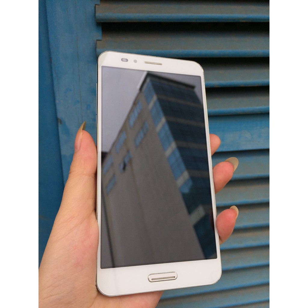 Điện thoại Sky a900