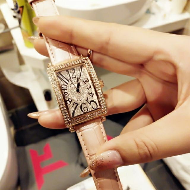 (Có Clip)Đồng Hồ Nữ CHARM Dây Da Đính Đá Chính Hãng | BigBuy360 - bigbuy360.vn