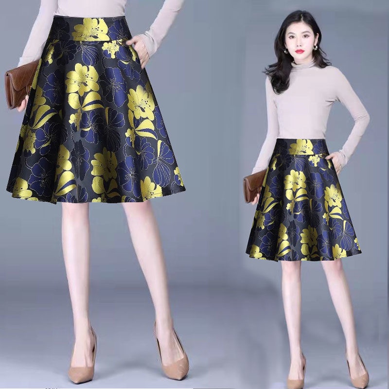 Chân Váy Chữ A Lưng Cao In Họa Tiết Hoa Nhí Xinh Xắn Thời Trang Mới