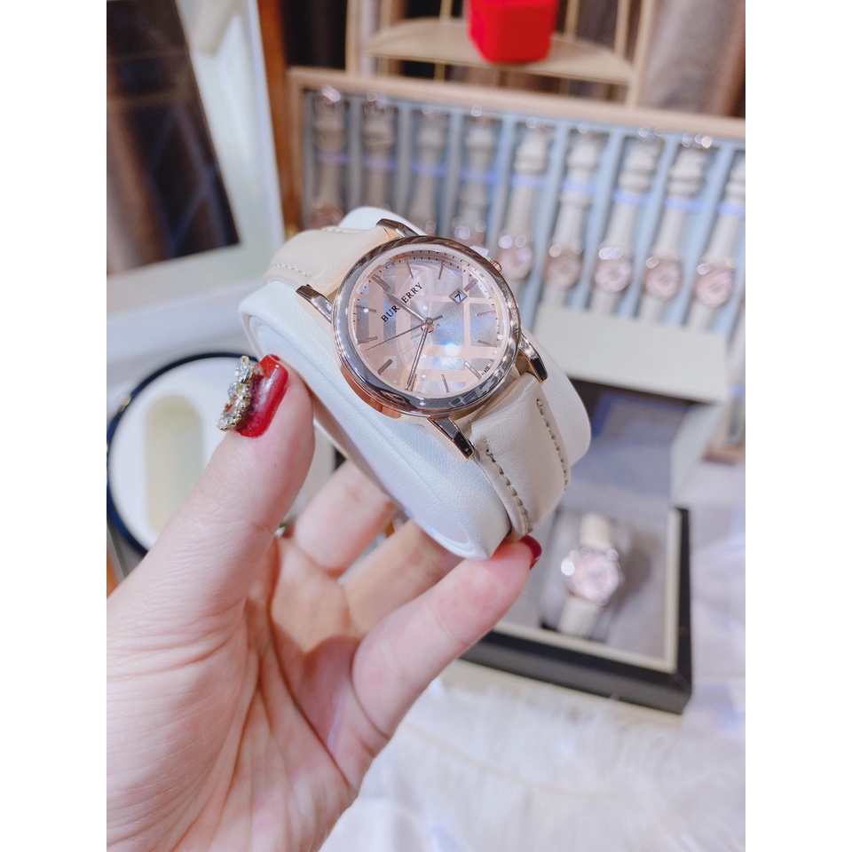 Đồng hồ nữ BBR dây da sang trọng