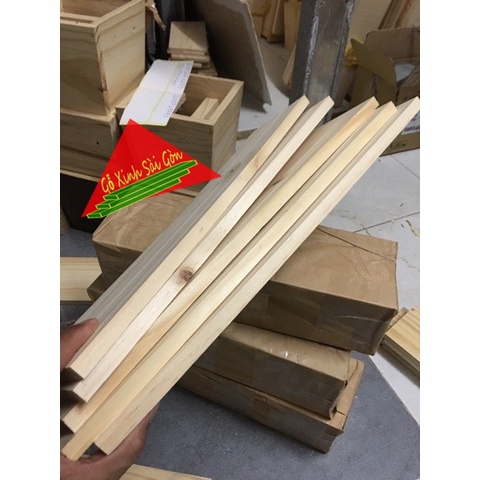 Thanh gỗ thông đẹp dài 40cm, rộng 10cm, dày 1.5cm