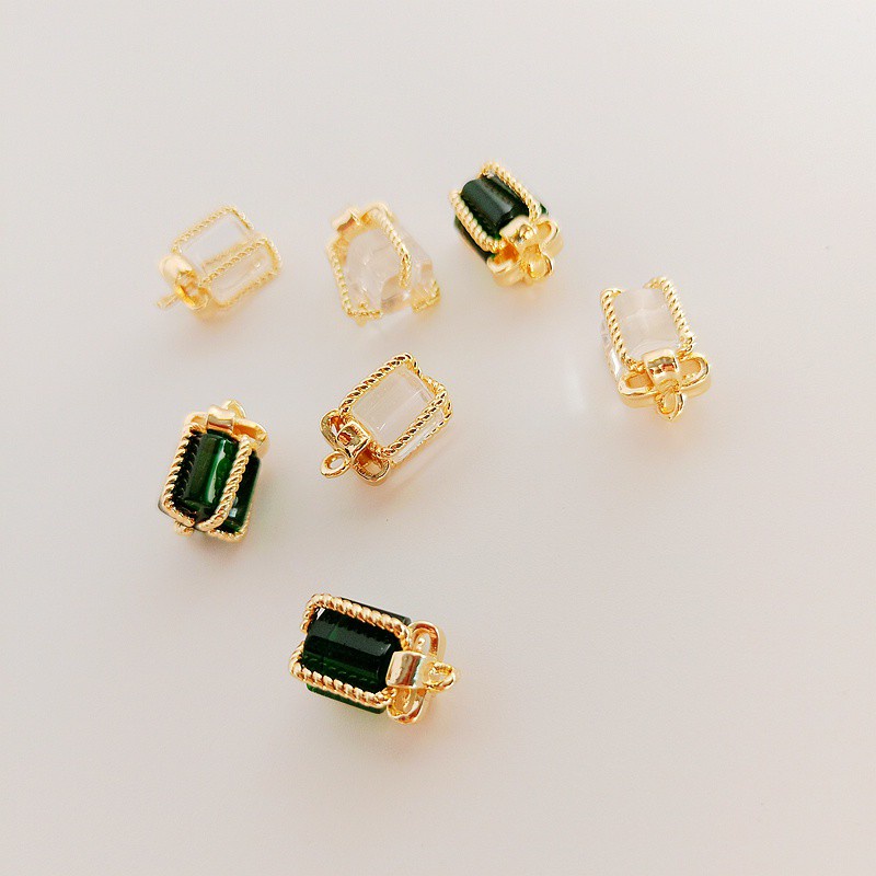 Mặt Dây Chuyền Bằng Đồng 14k Đính Đá Zircon Màu Sắc Sang Trọng