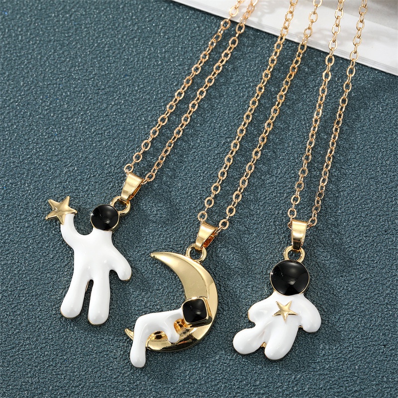 Bộ 1/ 2 Vòng cổ RINHOO FRIENDSHIP mặt đá chiếu i love you 100 ngôn ngữ độc đáo cho cặp đôi