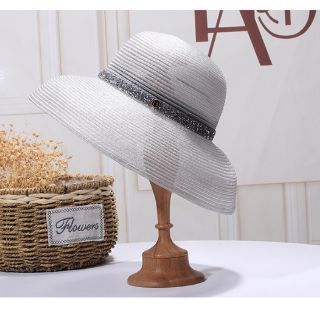 Mũ cói lồng đèn viền đá siêu độc