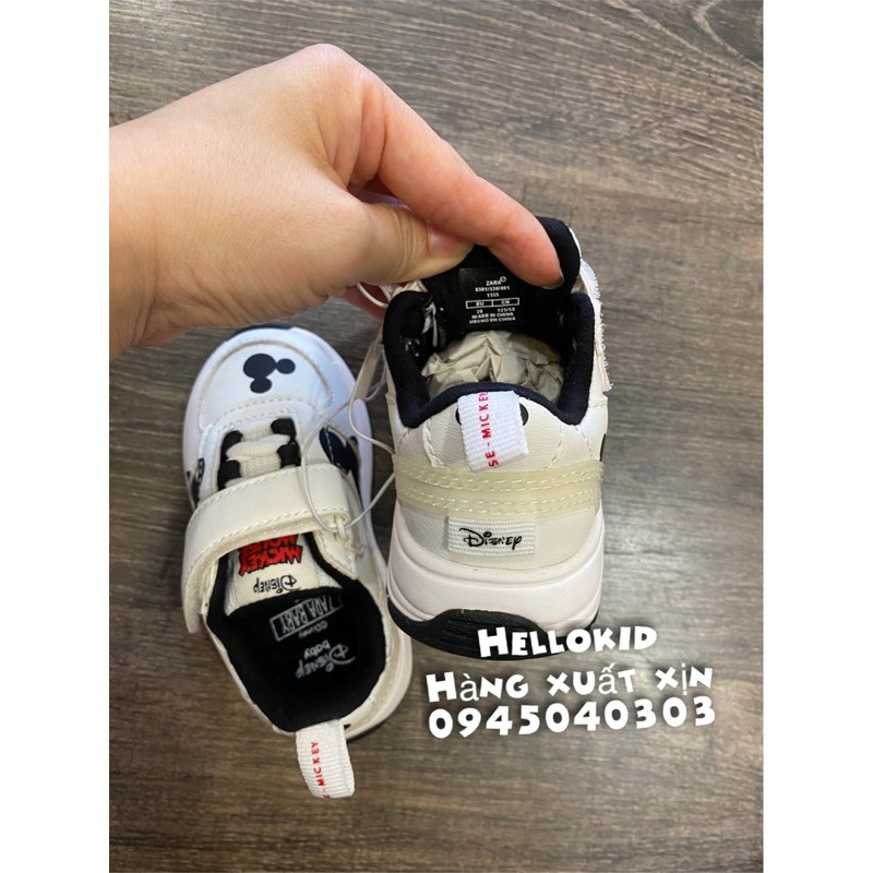 giày sneaker mickey