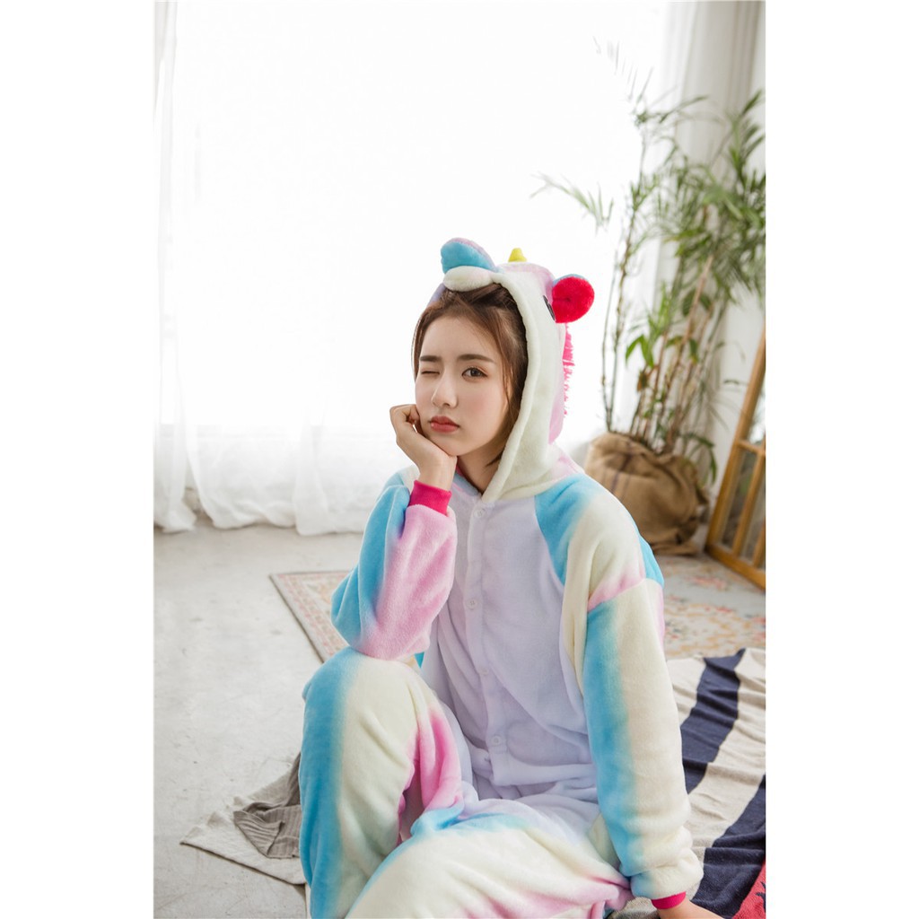 Bộ Đồ Ngủ Một Mảnh Hình Kỳ Lân Màu Cầu Vồng