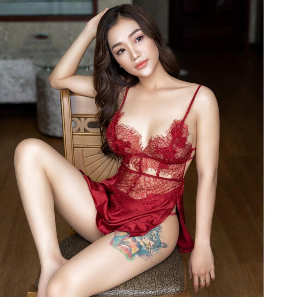 Váy ngủ sexy ren hoa ngực xẻ tà có nút cài phía sau với màu đỏ gợi cảm | BigBuy360 - bigbuy360.vn