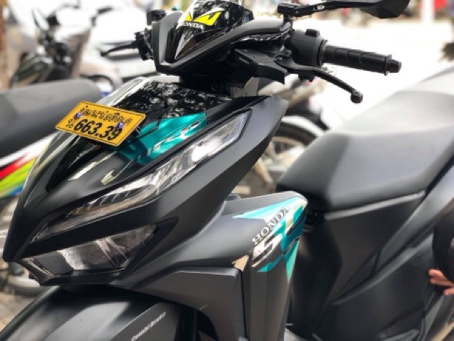 Tem Vario 2018 mẫu zin xanh ngọc Crom rời dán xe đen sắc nét không bay màu