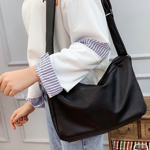 Túi đeo chéo ZC Unisex chất liệu da cao cấp chống nước phong cách thể thao