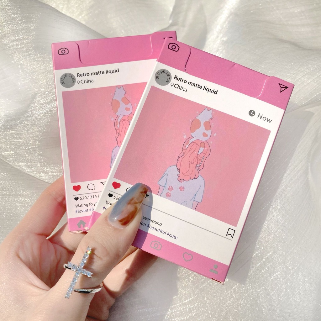 [Hàng mới về] Set Son Kem Lì MUGE LEEN Kiểu Điếu Thuốc Lá Họa Tiết Mèo Và Cô Gái Độc Đáo | BigBuy360 - bigbuy360.vn