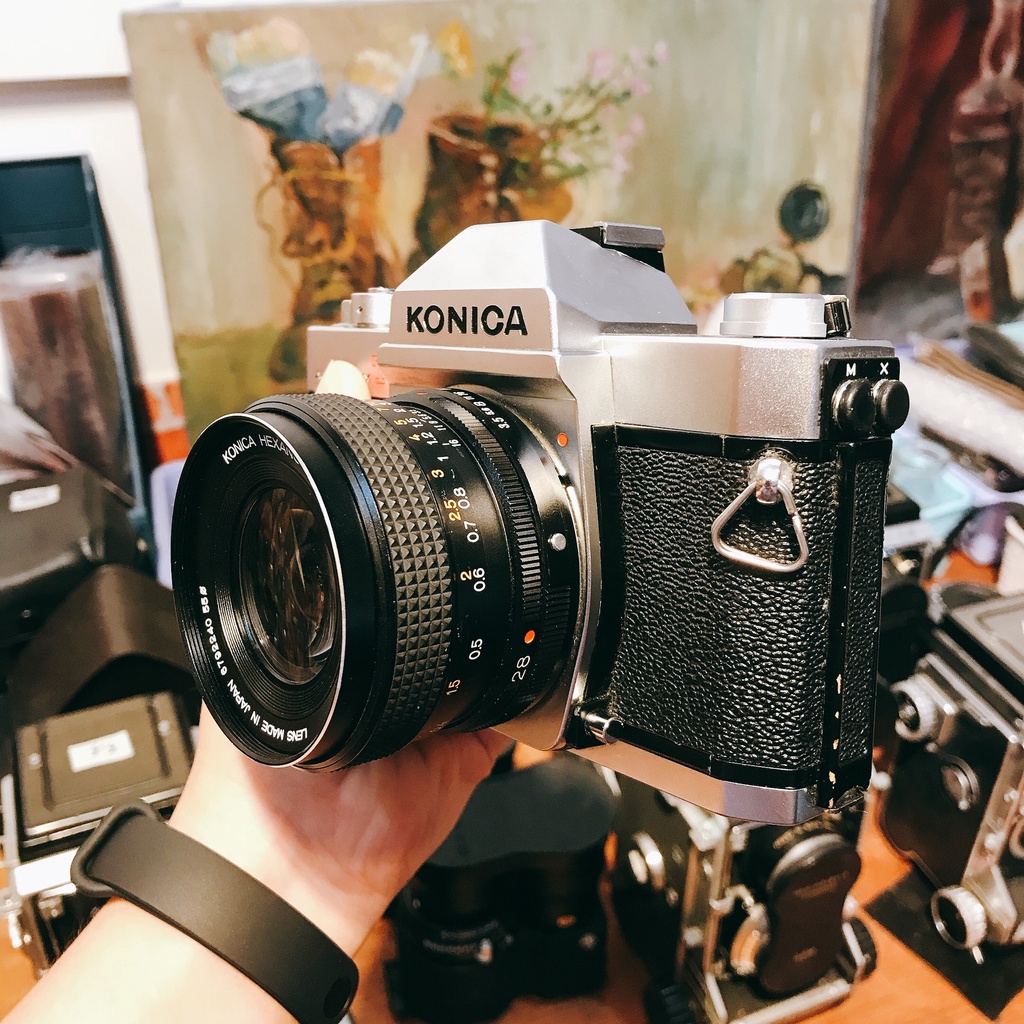 Máy ảnh phim Konica Autoreflex T3 Silver