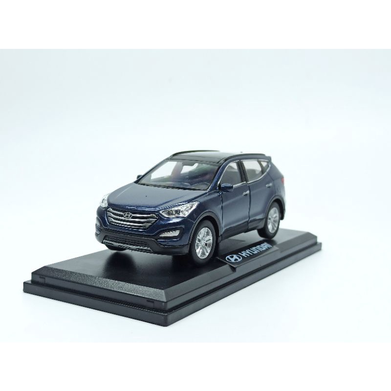 Mô hình xe Hyundai Santa Fe 2014