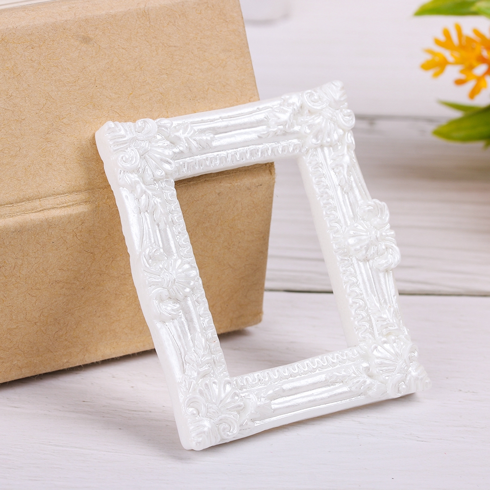 DIAOCHANO 2pcs 9 styles Mini 1/12 Crafts Children Gift Toy Resin Photo Frame