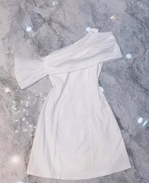 [Mã WASTMAY giảm 15% tối đa 30K đơn 150K] Đầm lệch vai xốp xinh xắn | BigBuy360 - bigbuy360.vn