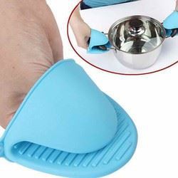 Lót tay chống nóng nhấc nồi silicon tiện dụng (1 chiếc)