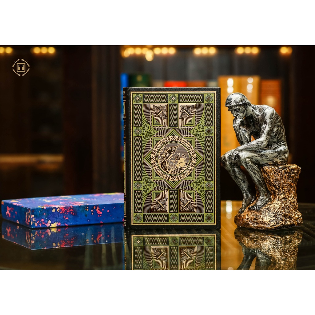 SÁch - [bìa da microfiber] (S500 ấn bản giới hạn) ÔNG GIÀ VÀ BIỂN CẢ - Ernest Hemingway – minh họa Lê Trí - Đông A