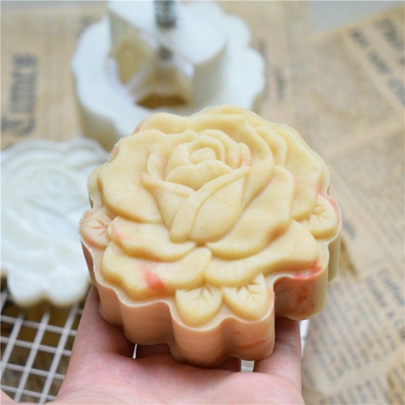 Khuôn bánh trung thu mẫu hoa hồng 50g 150g