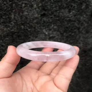 VÒNG TAY BẢN LIỀN MÀU HỒNG THIÊN NHIÊN NI VÒNG TỪ 55-58.