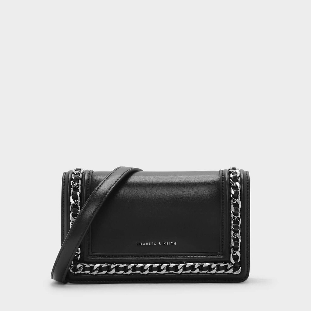 Túi Charles and Keith dáng CHAIN DETAIL CLUTCH