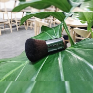 Cọ Kabuki Make up Forever 