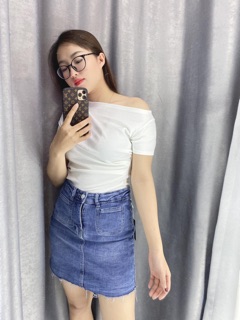 Phông body cổ thuyền