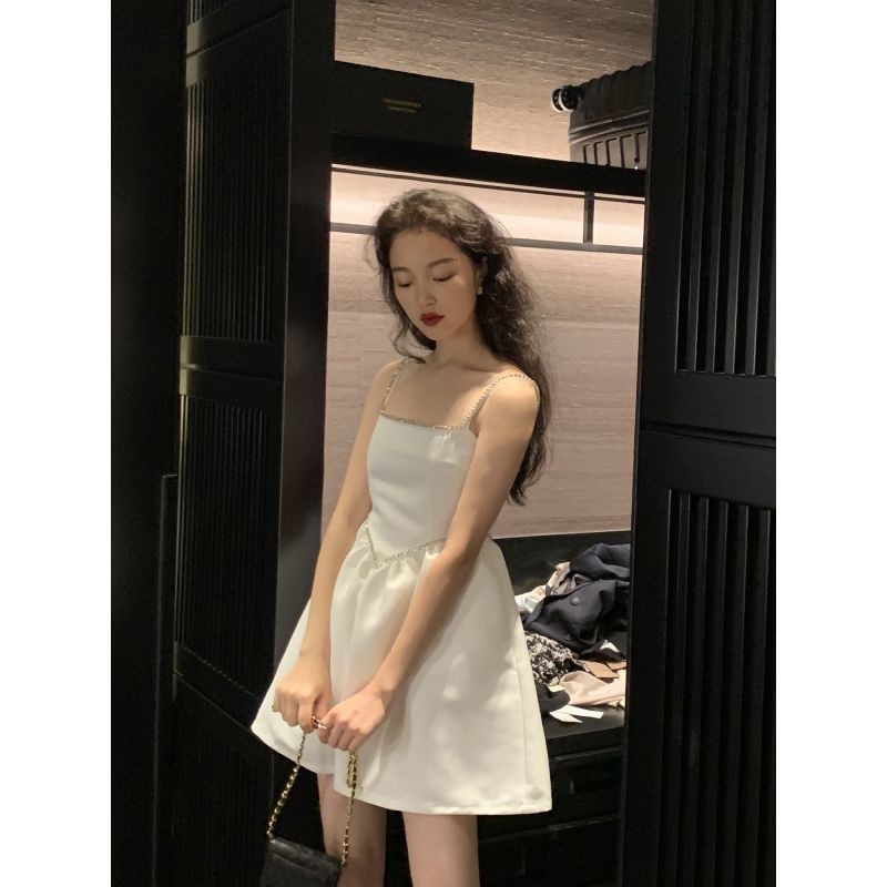 Đầm Xòe Hai Dây Phong Cách Cổ Điển Thanh Lịch Dành Cho Nữ | BigBuy360 - bigbuy360.vn