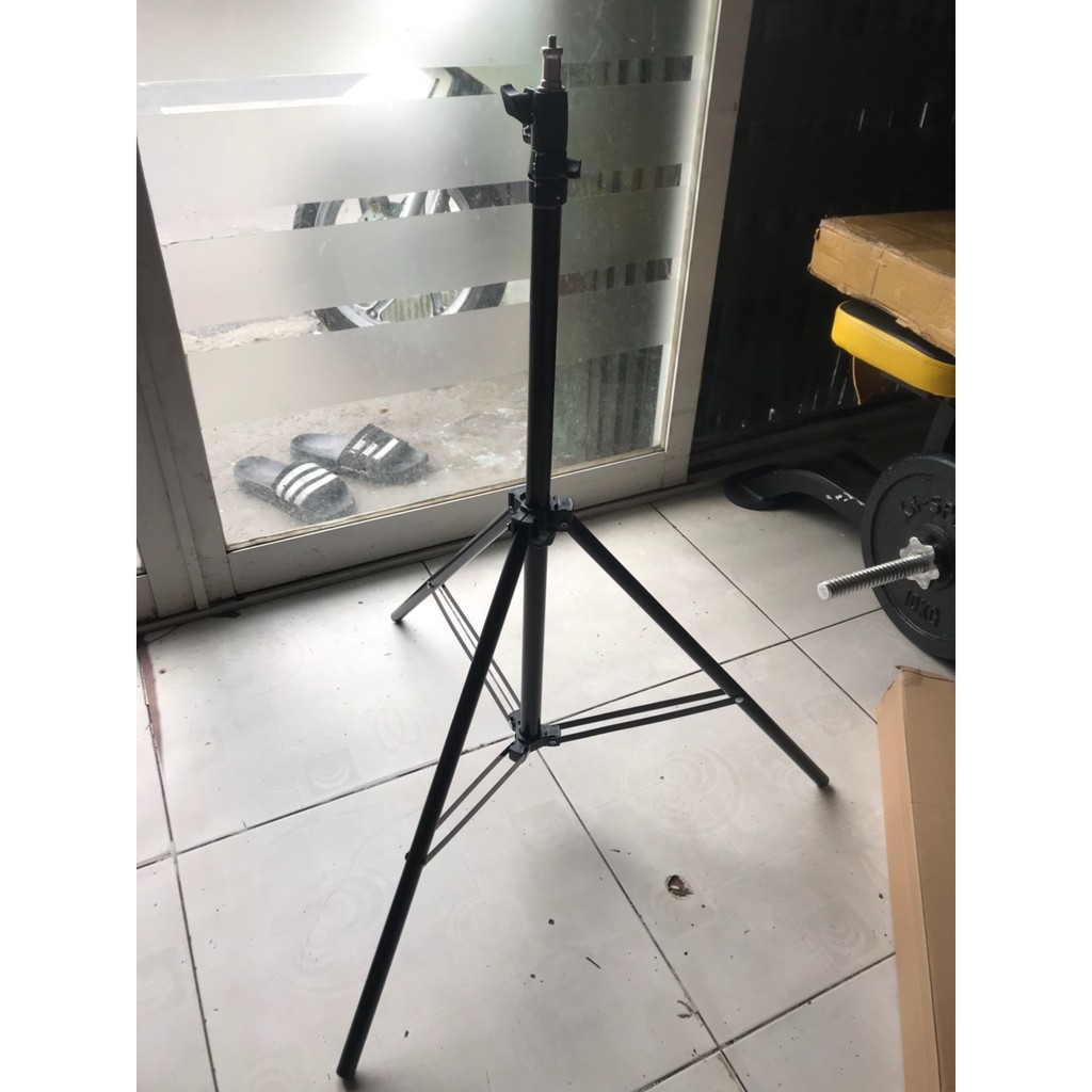 Chân đèn livestream 2m1